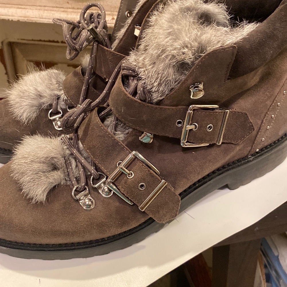 Gianni Bini Real Fur Boots Size 6 Msrp size 11